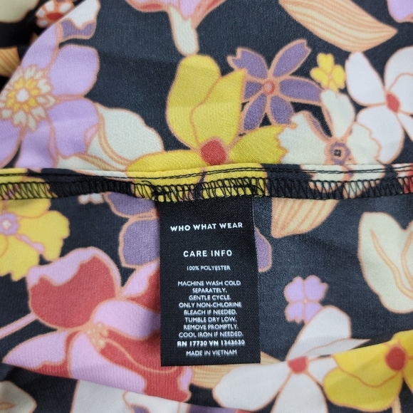 WHO WHAT WEAR Bohemian Garden floral top - Picture 14 of 15